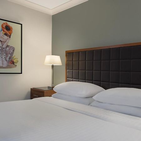 Delta Hotels By Marriott Peterborough Ngoại thất bức ảnh