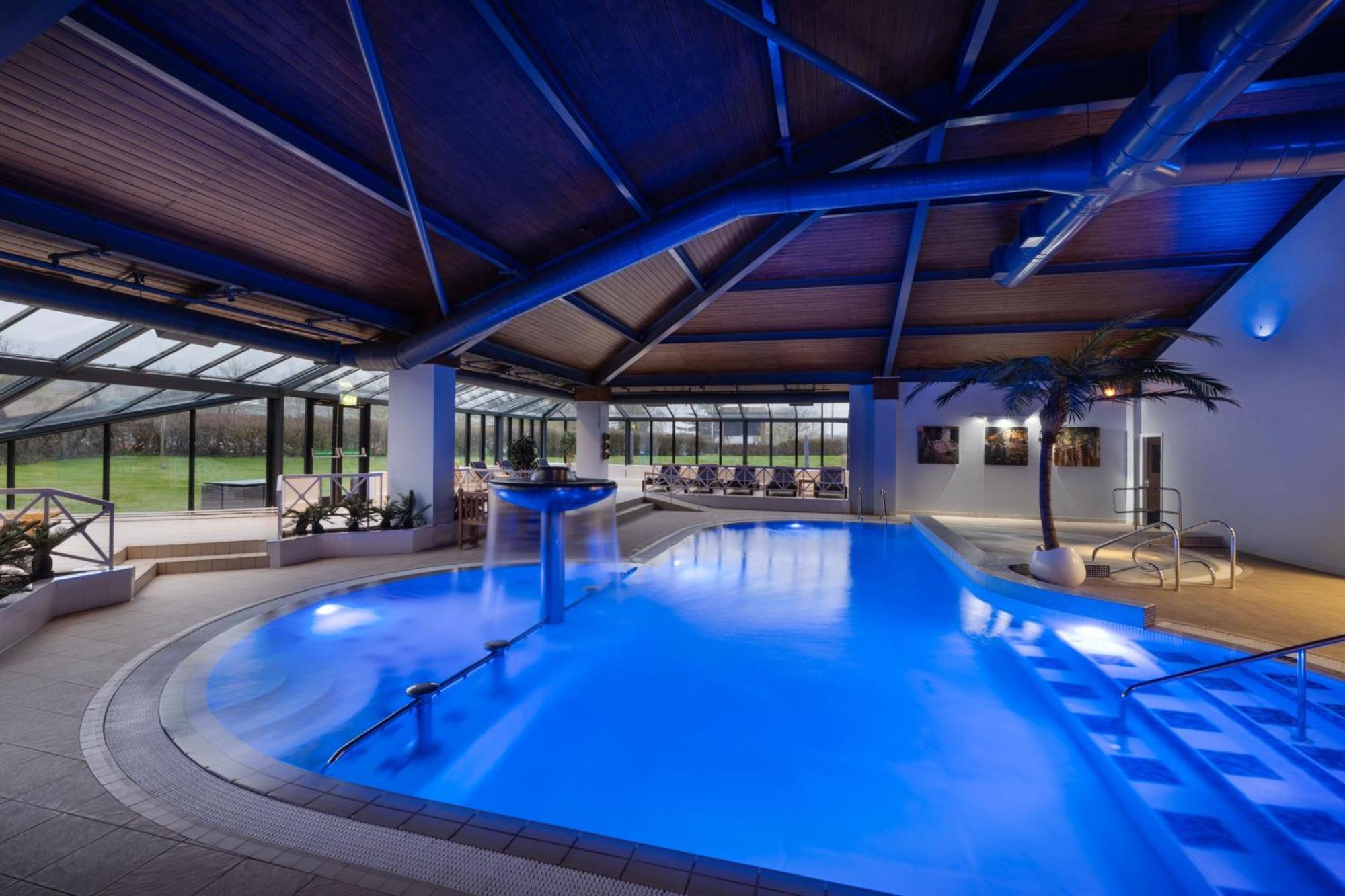 Delta Hotels By Marriott Peterborough Ngoại thất bức ảnh